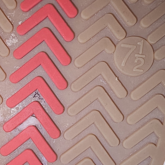 See Kai Run floral Velcro wide toe box sneaker Shoes for toddler girls - Picture 8 of 8